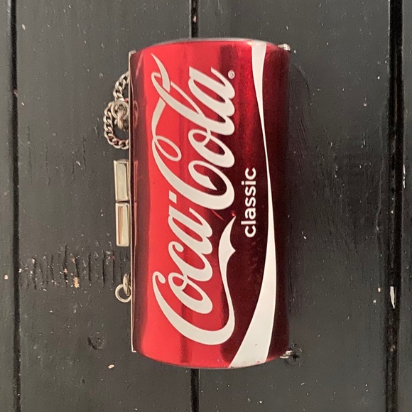 Coca Cola Can Shaped Bag - Picture 3 of 4